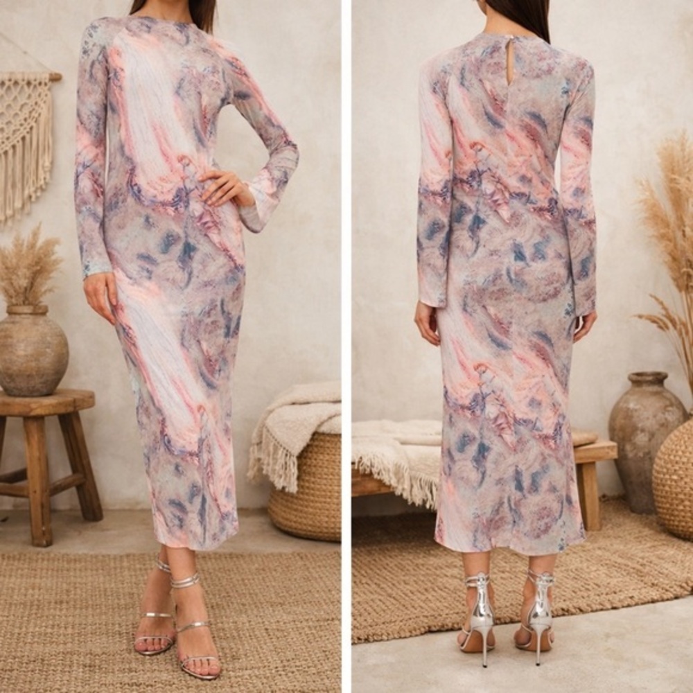 Karen Millen Marble Print Jersey Long Sleeve Maxi Dress in Pink